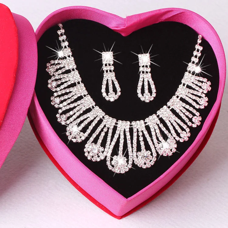 Women Fashion Necklace Set Jewelry Indian Bridal Wedding Necklace Jewelry Set, Silver
Women Fashion Necklace Set Jewelry Indian Bridal Wedding Necklace Jewelry Set, Silver