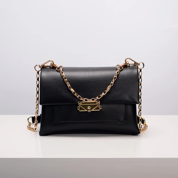 2021 New Ladies Handbags Genuine Leather European and American Style Flap Chain Crossbody Bag Fashion Hand Bag
2021 New Ladies Handbags Genuine Leather European and American Style Flap Chain Crossbody Bag Fashion Hand Bag