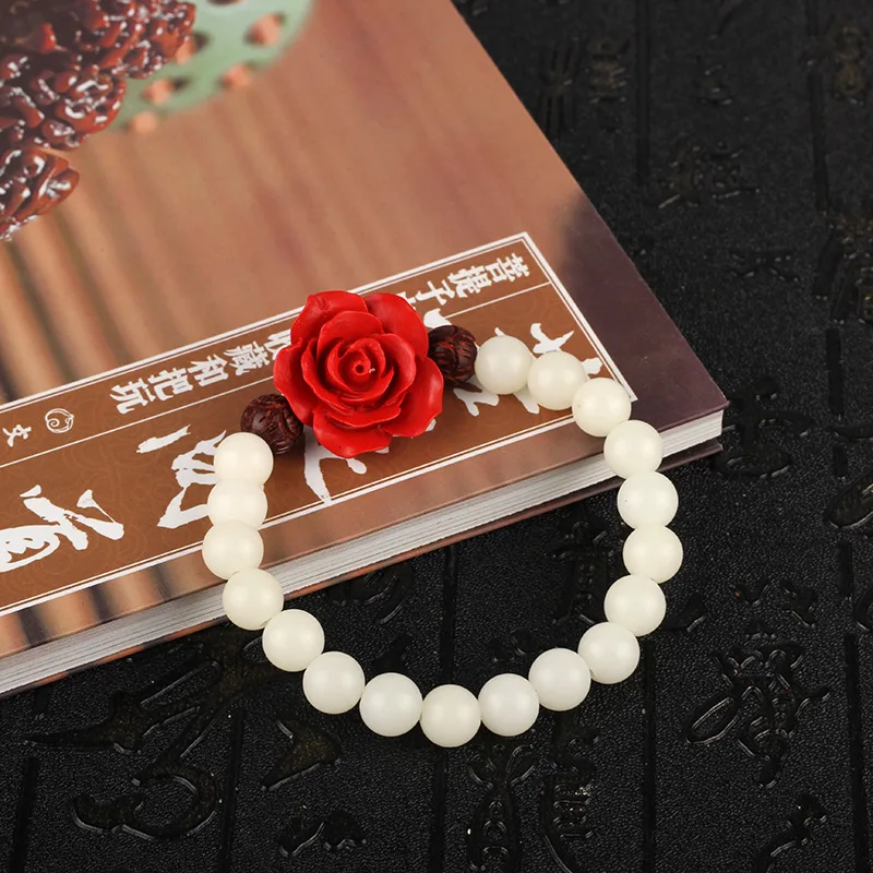 4348547672_269576878