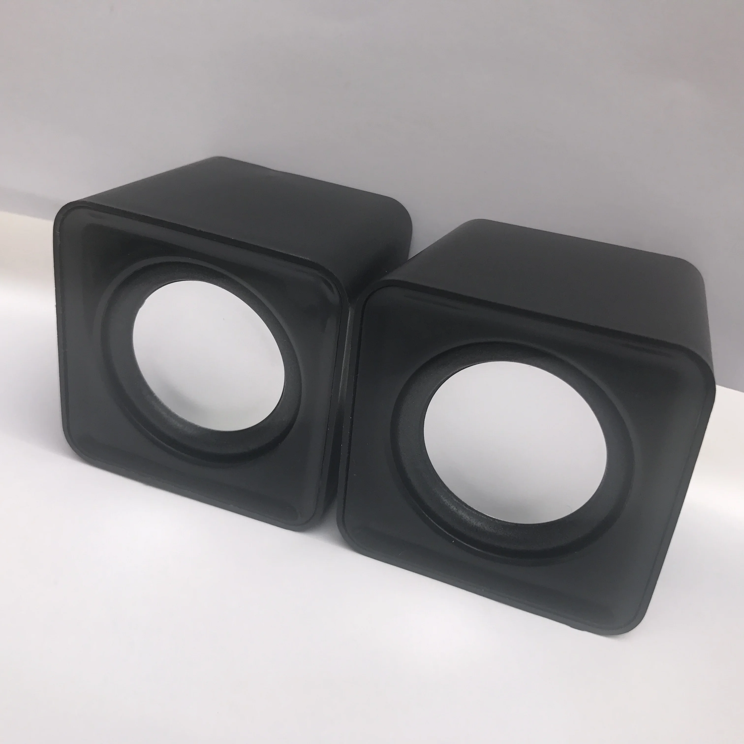 high quality small size cheap 2019 hot selling single tablet computer notebook USB input mini speaker - ANKUX.COM