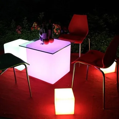 rechargeable outdoor light cube.jpg