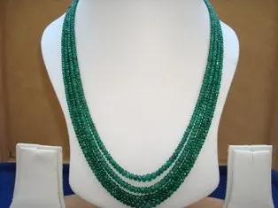 EMERALD BEADS NECKLACE