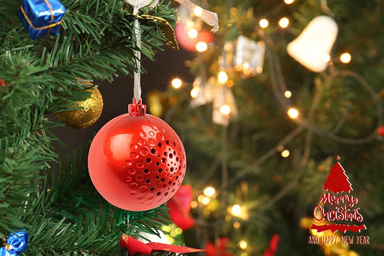 can hanging on christmas tree, very popular for christmas giifts
