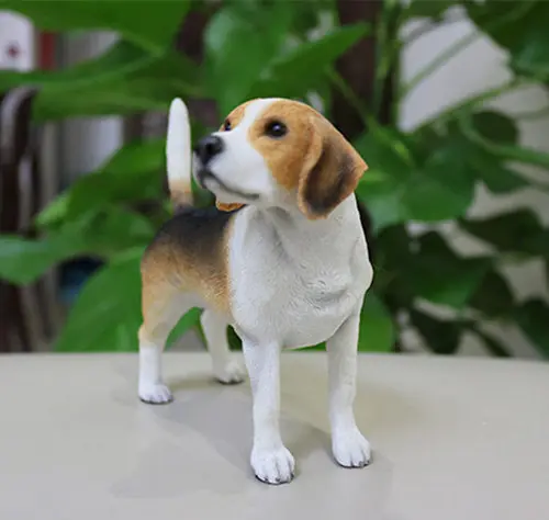 Beagle dog figure 9