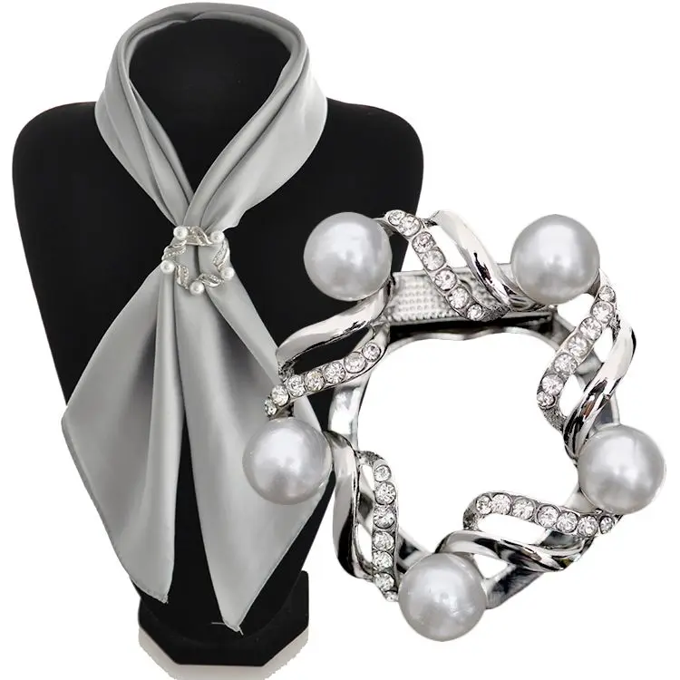 2017 Spring New Silver Plated Simulated Pearl Main Material Hot Fashion Scarf Buckles DCR0168
2017 Spring New Silver Plated Simulated Pearl Main Material Hot Fashion Scarf Buckles DCR0168