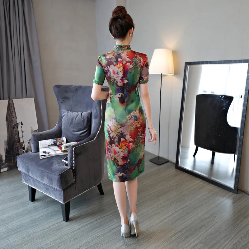 2017 New Hot Fashion Cheongsam Dress Traditional Vintage Chinese Women Satin Short Sleeve Slim Party Sexy Qipao Dress M-XXXL (2)