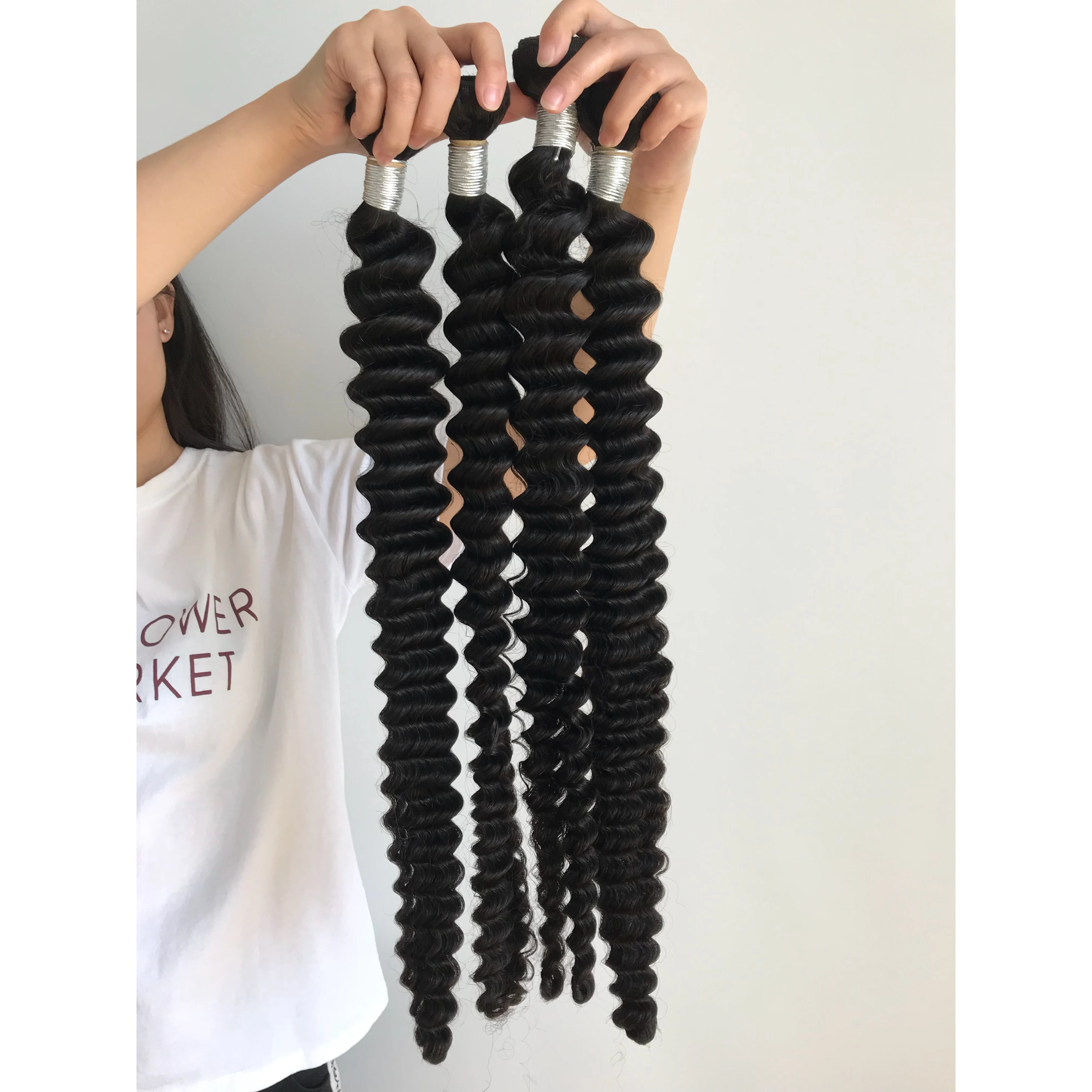 32 inch High quality raw malaysian hair deep wave bundle vendor, 8 to 40 inch hair in stock, virgin human hair weft
32 inch High quality raw malaysian hair deep wave bundle vendor, 8 to 40 inch hair in stock, virgin human hair weft