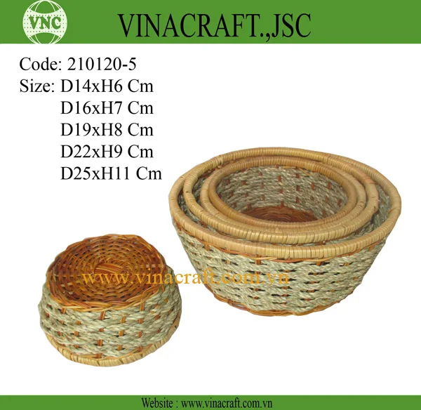 small easter wicker baskets