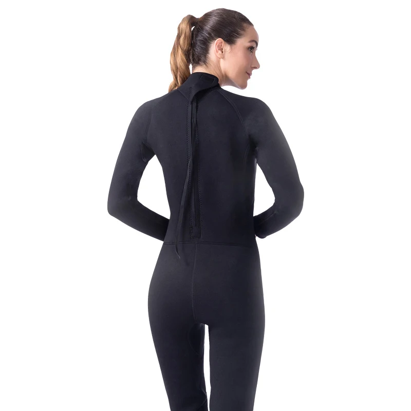 4310664189_2123823432