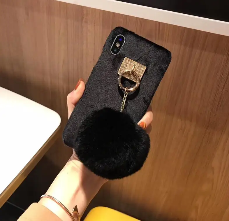 

2019 Luxury Winter Grily Fur Ball Metal Ring Plush Hard PC Back Cover Phone Case For iPhone X 8 Plus 7Plus 7 G 8 6 6s 6Plus