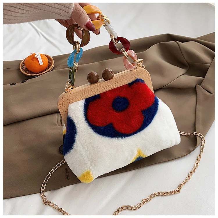 2021 High Quality Luxury Spring Summer Fashion New Temperament Round Wood Handle Handbag Lady All Match Bag, Customized color
2021 High Quality Luxury Spring Summer Fashion New Temperament Round Wood Handle Handbag Lady All Match Bag, Customized color