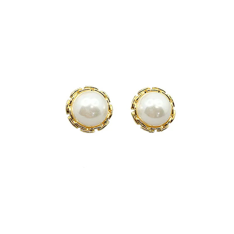 Trendy Vintage Geometric Round Imitation Pearl Earrings Simple Metal Stud Earring Women Daily Commuting Jewelry 202103
Trendy Vintage Geometric Round Imitation Pearl Earrings Simple Metal Stud Earring Women Daily Commuting Jewelry 202103