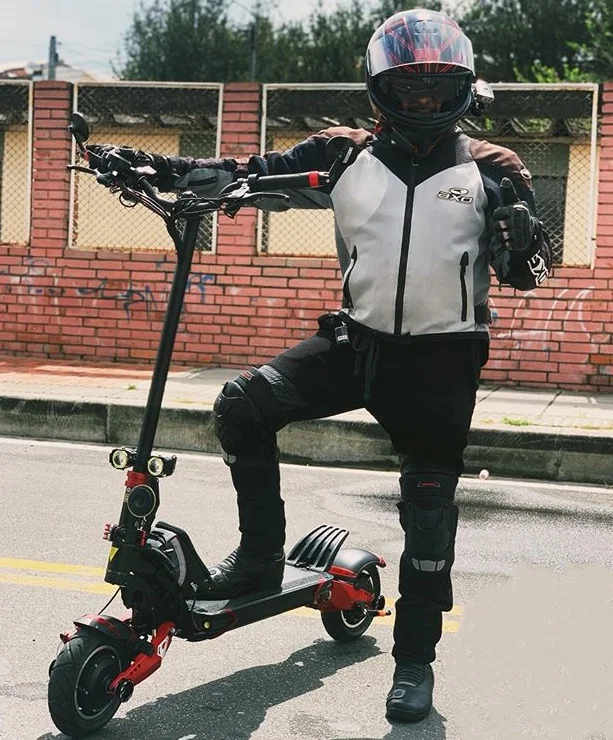 Fast Delivery 1000w Dual Motor Zero 10x Mini Folding Hunter M1 Best Quality Scooter
Fast Delivery 1000w Dual Motor Zero 10x Mini Folding Hunter M1 Best Quality Scooter