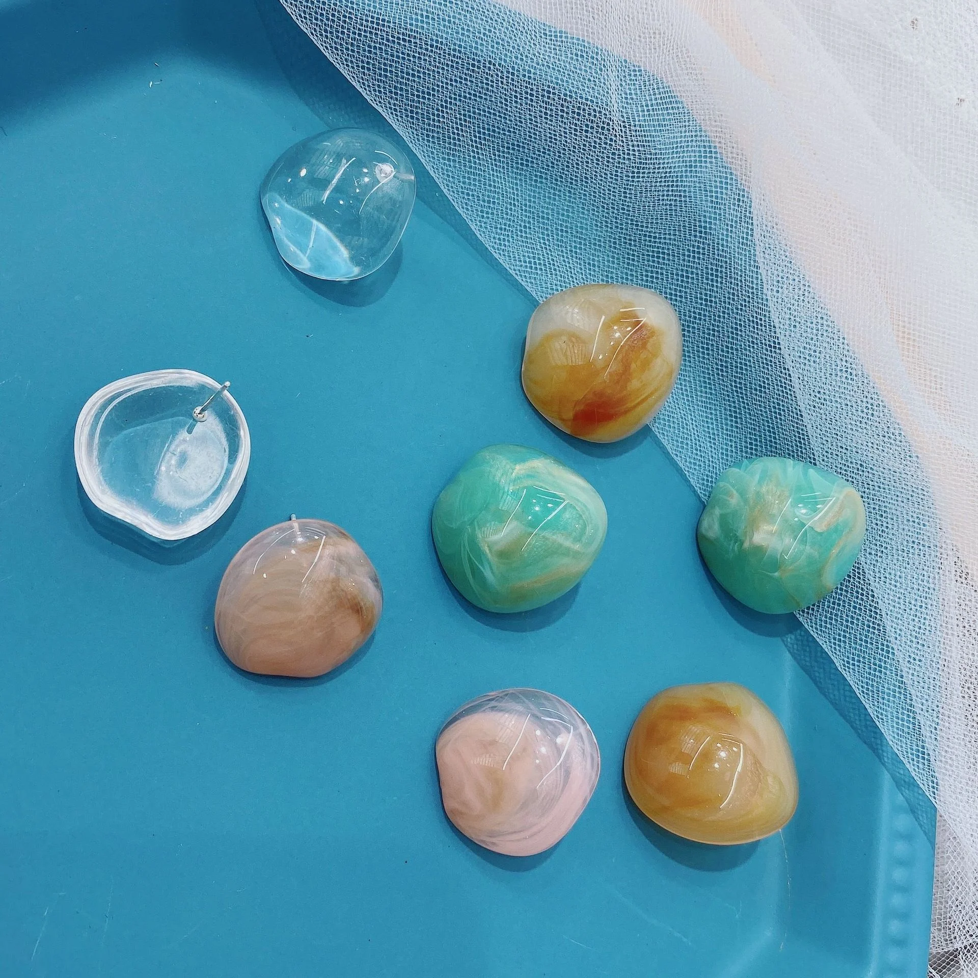 Simple Resin Transparent Earrings Pattern Geometry Fashion Accessories Temperament Geometric Vintage Clean Resin Earrings
Simple Resin Transparent Earrings Pattern Geometry Fashion Accessories Temperament Geometric Vintage Clean Resin Earrings