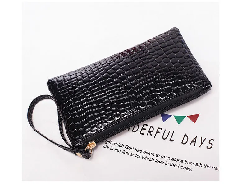 2022 latest trendy ladies croco black leather satchel luxury Mobile Phone purses and handbags
2022 latest trendy ladies croco black leather satchel luxury Mobile Phone purses and handbags