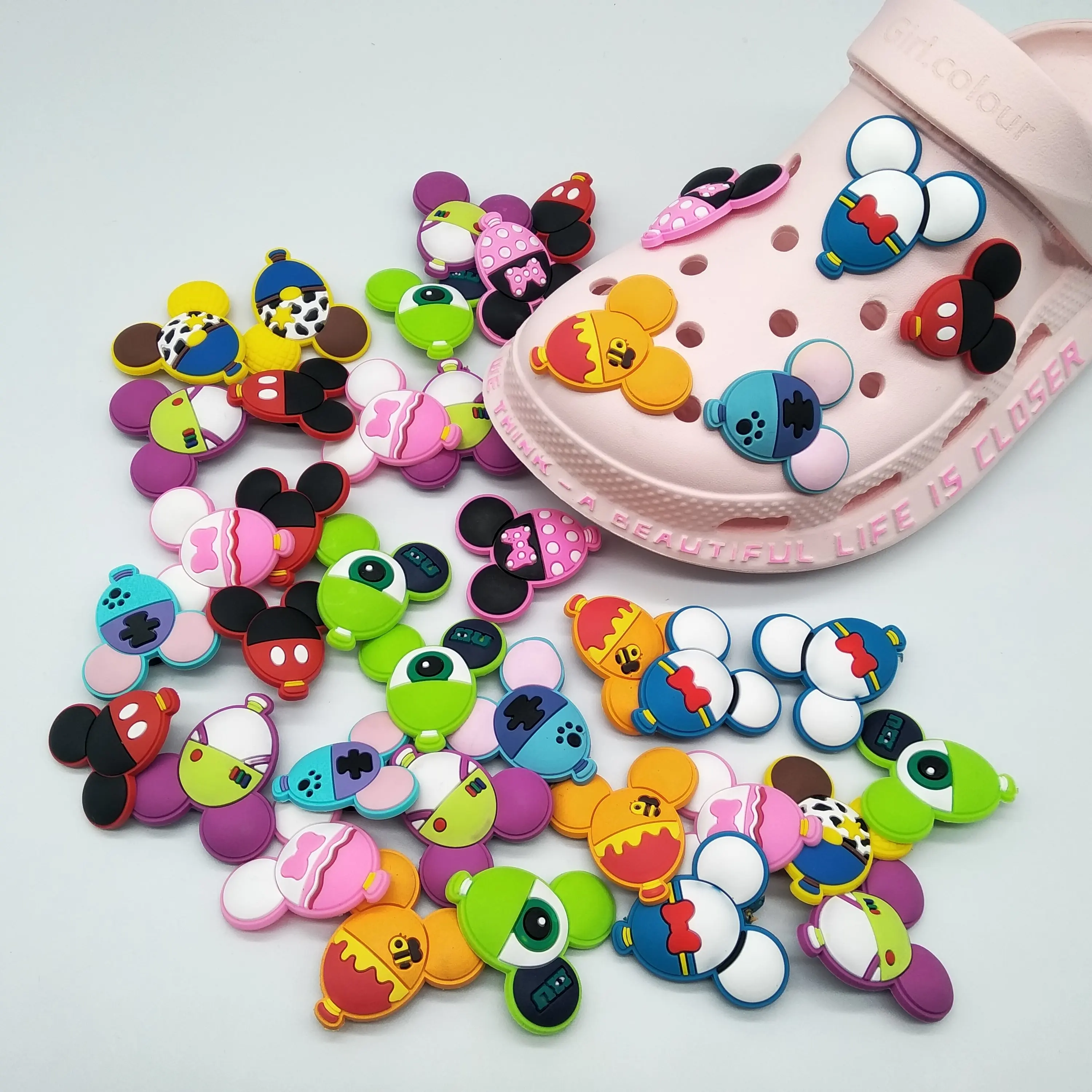 Mickey Balloon Custom Logo PVC Shoes Decoration Cartoon Character Shoes Charming Crocodile shoelace buckle
Mickey Balloon Custom Logo PVC Shoes Decoration Cartoon Character Shoes Charming Crocodile shoelace buckle