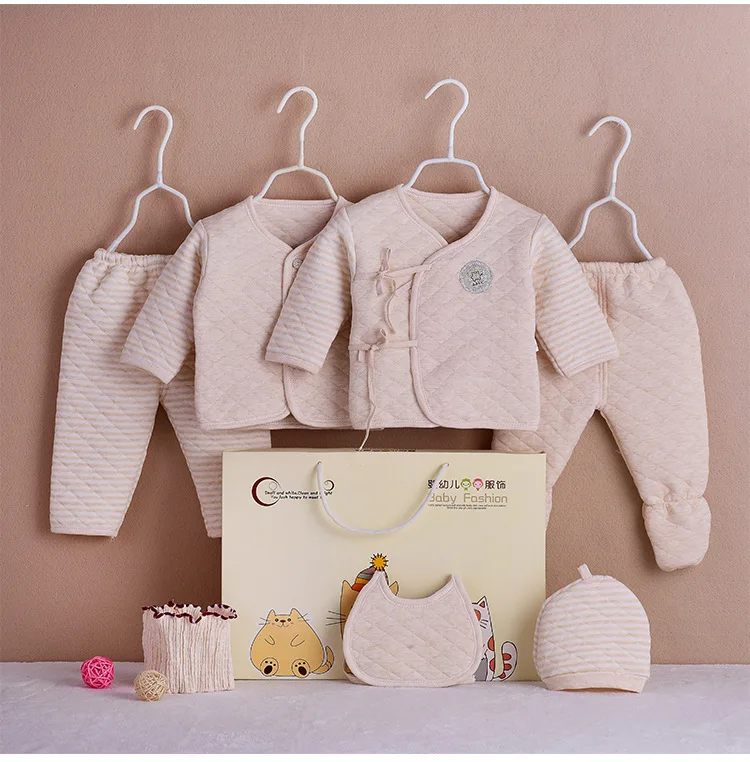 Winter warm cotton infant solid clothes new born unisex baby kids clothing set gift box sleeping suits, 3 colors
Winter warm cotton infant solid clothes new born unisex baby kids clothing set gift box sleeping suits, 3 colors