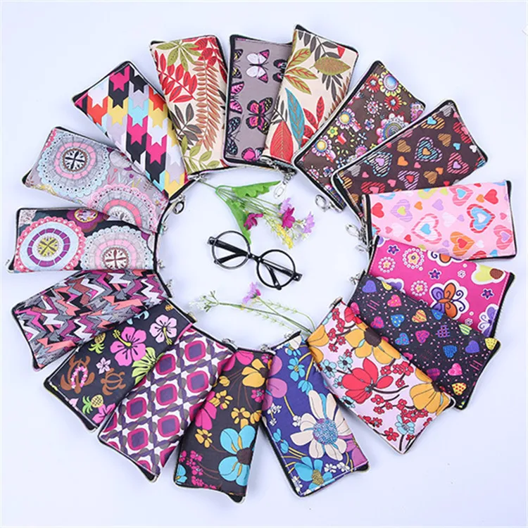 Large thickened Oxford cloth folding shopping bag waterproof color zipper bag custom logo spot custom advertising bag, Other
Large thickened Oxford cloth folding shopping bag waterproof color zipper bag custom logo spot custom advertising bag, Other