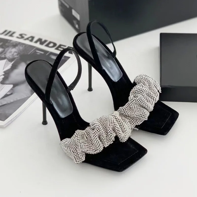 Wholesale diamond square head thin heel fashion high-heeled sandals, two party women's shoes
Wholesale diamond square head thin heel fashion high-heeled sandals, two party women's shoes