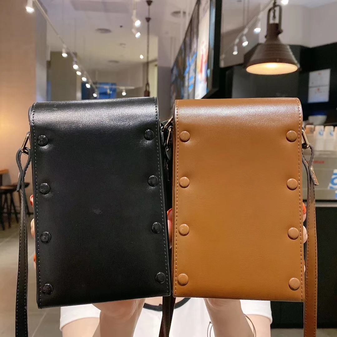 Functional Multi Pocket handbag Women Small PU Crossbody Bags Leather Tassel Cell Phone Bag for Women for iPhone 11Pro Max, Colors optional
Functional Multi Pocket handbag Women Small PU Crossbody Bags Leather Tassel Cell Phone Bag for Women for iPhone 11Pro Max, Colors optional