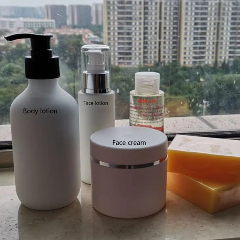 Whitening Face cream and body lotion skin care product one set moisturizing body oil and soap, Milk white
Whitening Face cream and body lotion skin care product one set moisturizing body oil and soap, Milk white