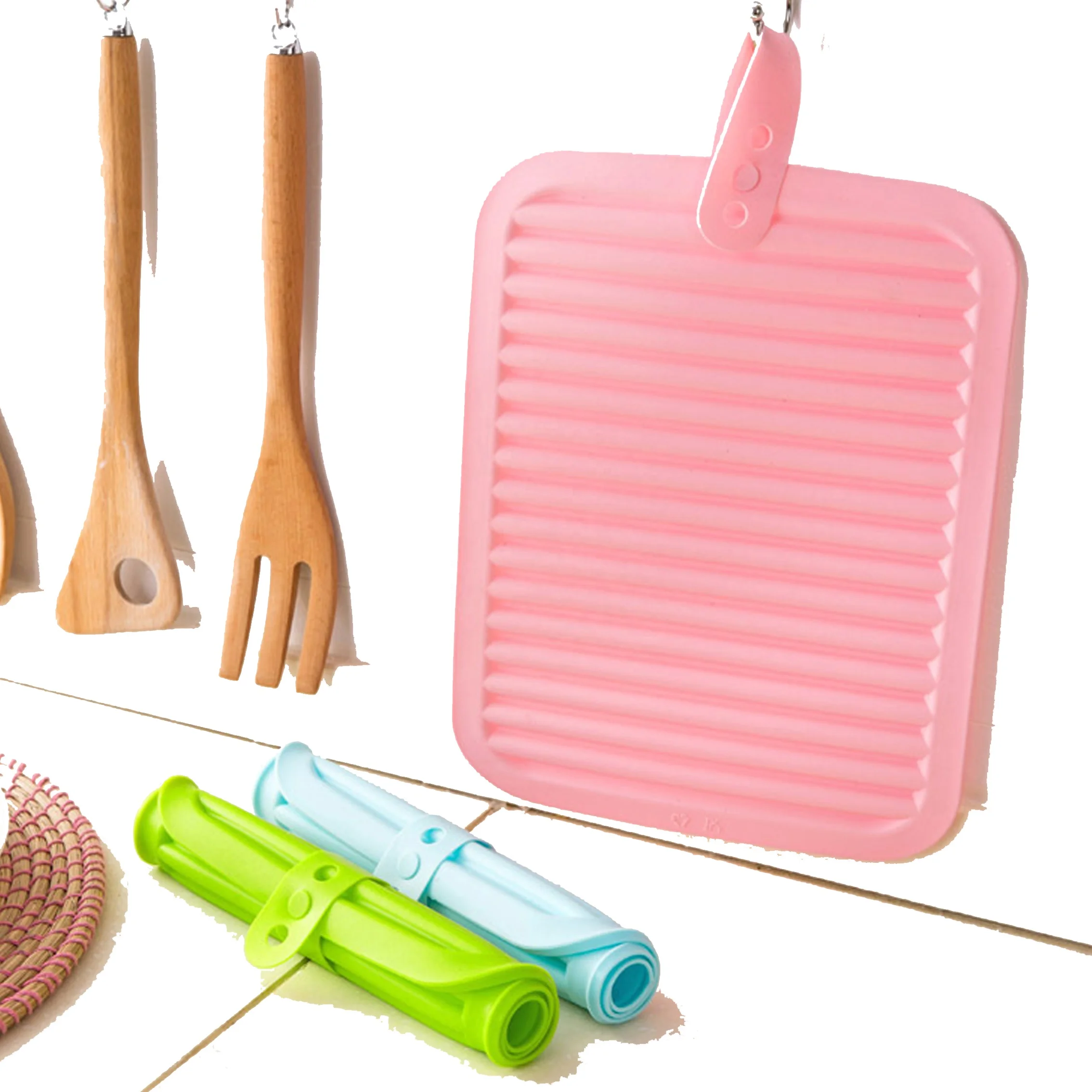 Foldable flexible strong thick useful heat resistant dining table silicone mat For Hot Pots and Pans, Green blue yellow pink or support customization
Foldable flexible strong thick useful heat resistant dining table silicone mat For Hot Pots and Pans, Green blue yellow pink or support customization