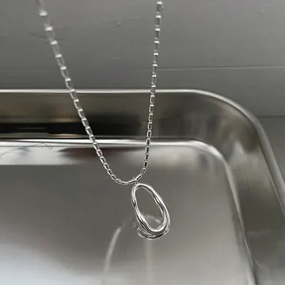 Korean Trendy Style 925 Sterling Silver Oval Pendant Necklace Ins Fashion Real Silver Geometric Necklace For Women
Korean Trendy Style 925 Sterling Silver Oval Pendant Necklace Ins Fashion Real Silver Geometric Necklace For Women