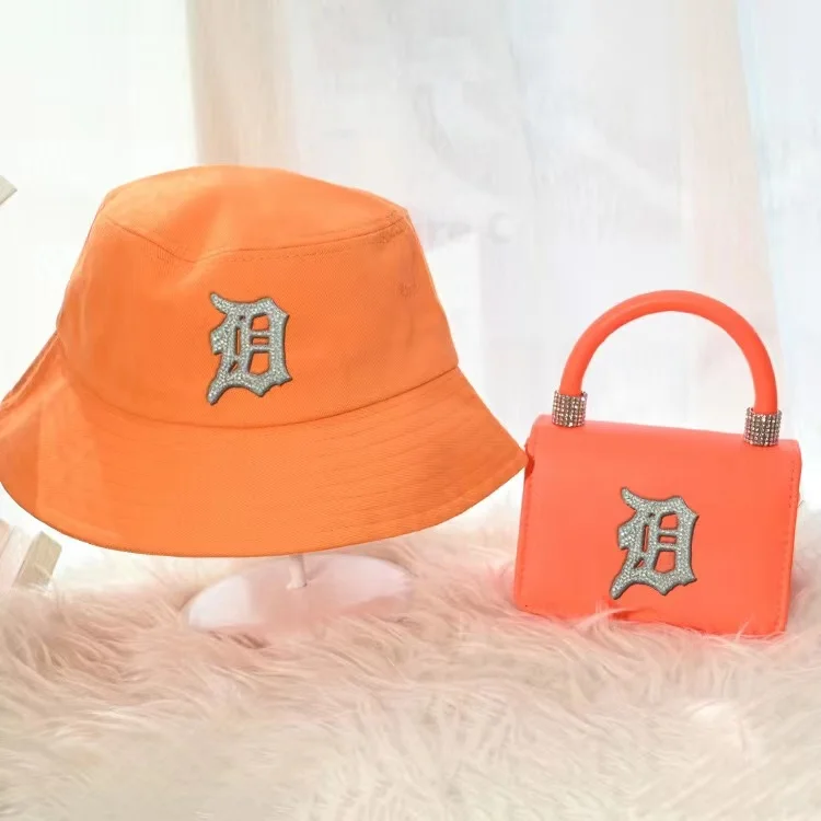 Handbags for women luxury Detroit purse and hat set evening bags women handbags wholesale 2021, 12 color
Handbags for women luxury Detroit purse and hat set evening bags women handbags wholesale 2021, 12 color