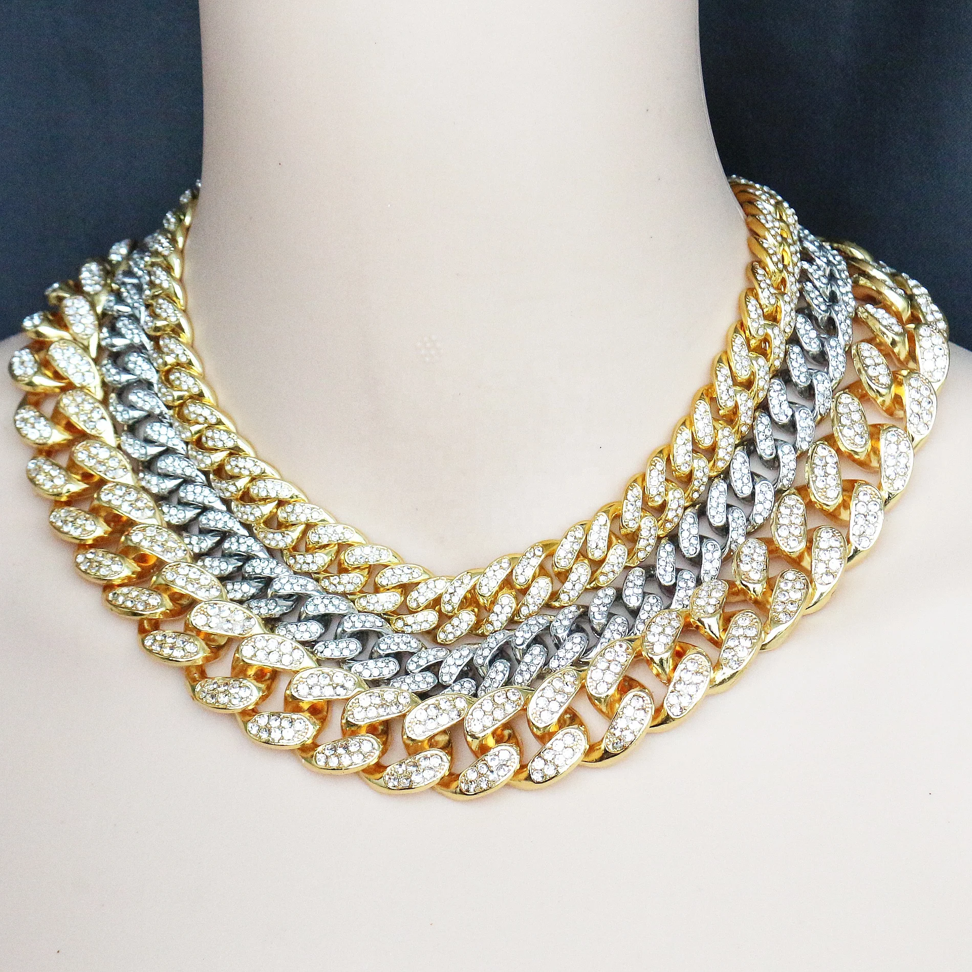 Gaby Wholesale hip hop Cuban chain man full of gold chain bracelet necklace body jewelry, Silver /gold color
Gaby Wholesale hip hop Cuban chain man full of gold chain bracelet necklace body jewelry, Silver /gold color