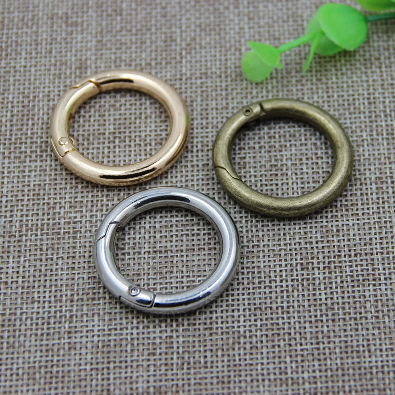 Stock sale multiple size 11-75mm trigger snap clip metal gate clasp spring o ring for garments,accept custom size, Gold,silver,gun black,antique brass, or custom color
Stock sale multiple size 11-75mm trigger snap clip metal gate clasp spring o ring for garments,accept custom size, Gold,silver,gun black,antique brass, or custom color