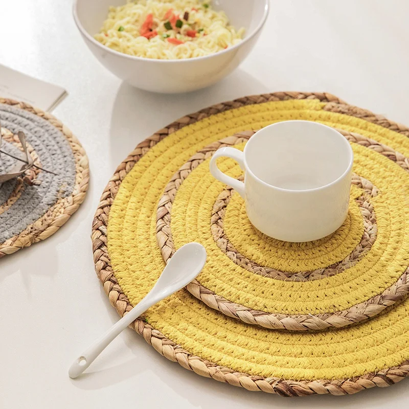 Wholesale home and kitchen accessories boho yellow round natural grass woven placemats for table
Wholesale home and kitchen accessories boho yellow round natural grass woven placemats for table