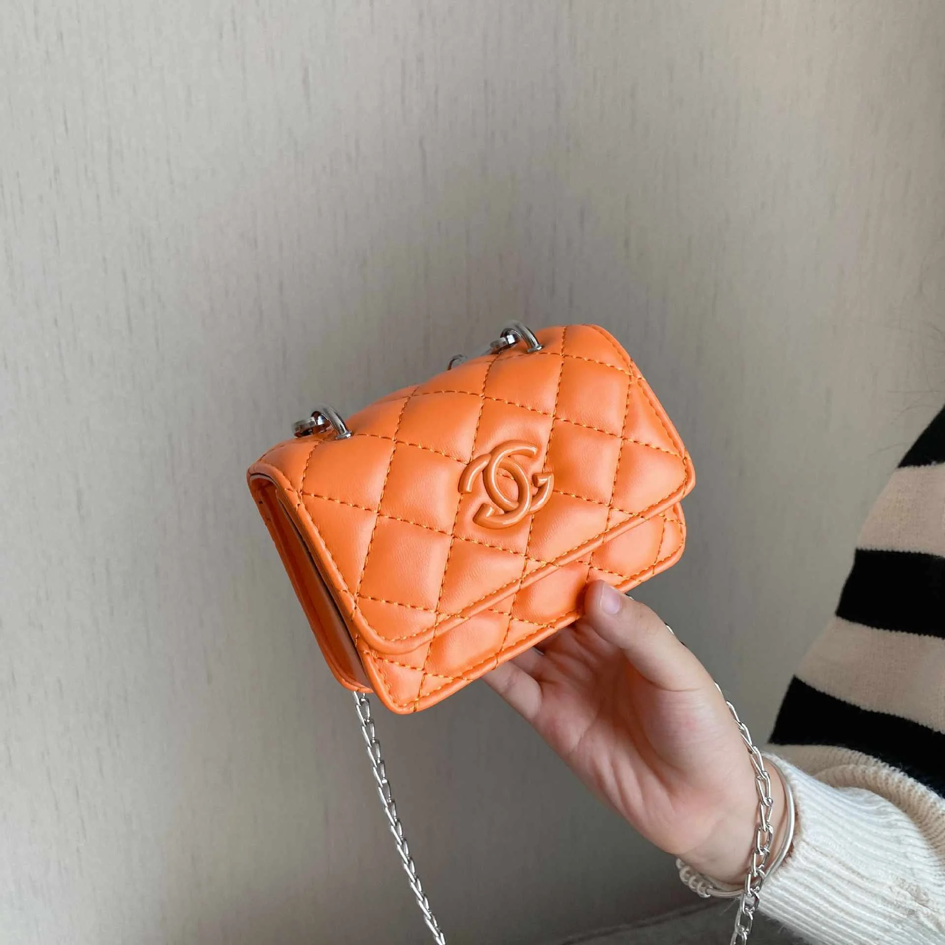 children's western style crossbody bag personality fashion rhombus girls' single-shoulder bag high-end kids coin purse wholesale
children's western style crossbody bag personality fashion rhombus girls' single-shoulder bag high-end kids coin purse wholesale