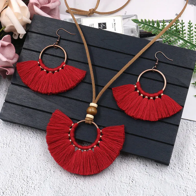 New Handmade Vintage Tassel Necklace And Earring Set Tassel Pendant Tassel Necklace Bohemian For Women Gifts, As picture show
New Handmade Vintage Tassel Necklace And Earring Set Tassel Pendant Tassel Necklace Bohemian For Women Gifts, As picture show