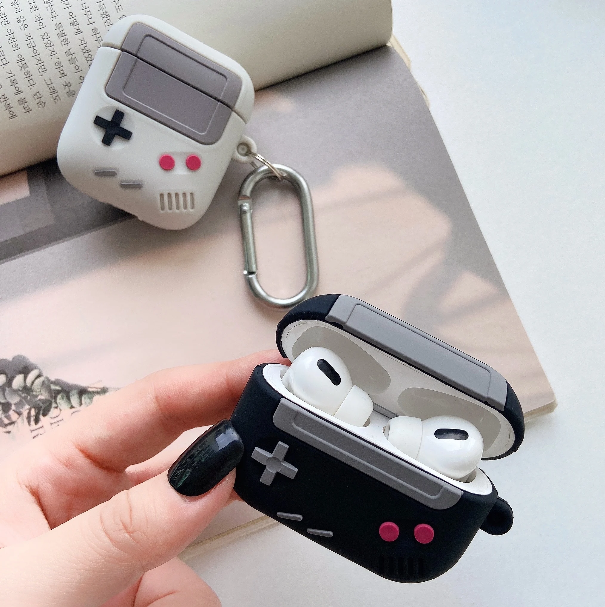 Cute 3D Game Silicone Headphone Cover With Hook For Airpods Pro Retro Gameboy Earpods Cases For airpods case 3rd generations
Cute 3D Game Silicone Headphone Cover With Hook For Airpods Pro Retro Gameboy Earpods Cases For airpods case 3rd generations