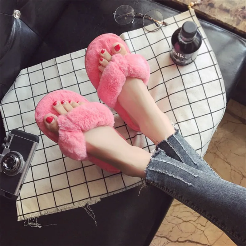 2020 Fashion Women Home Slippers Faux Fur Warm Shoes Woman Slip on Flats Female Fur Flip Flops Pink Sillpers, As pictures 
2020 Fashion Women Home Slippers Faux Fur Warm Shoes Woman Slip on Flats Female Fur Flip Flops Pink Sillpers, As pictures