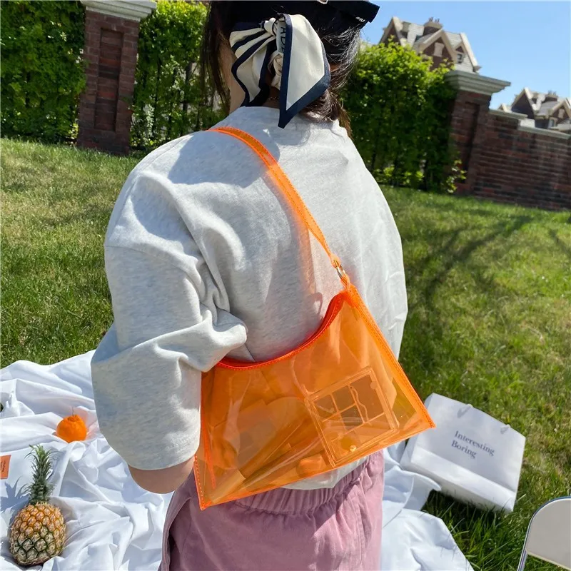 2021 new fashion transparent hand bag jelly and beach handbags baguette plastic handbags handbags for women
2021 new fashion transparent hand bag jelly and beach handbags baguette plastic handbags handbags for women
