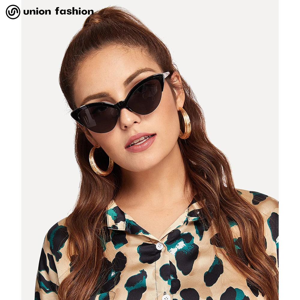 Hot Selling Cat Eye Frame Shield Over sized Trendy Sun Glasses Female Sunglasses, 2 colors
Hot Selling Cat Eye Frame Shield Over sized Trendy Sun Glasses Female Sunglasses, 2 colors