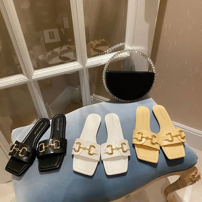 2021 Summer chic design outdoor metal chain slippers ladies square toe soft bottom flat casual shoes women sandals trendy, Three colors or customized
2021 Summer chic design outdoor metal chain slippers ladies square toe soft bottom flat casual shoes women sandals trendy, Three colors or customized
