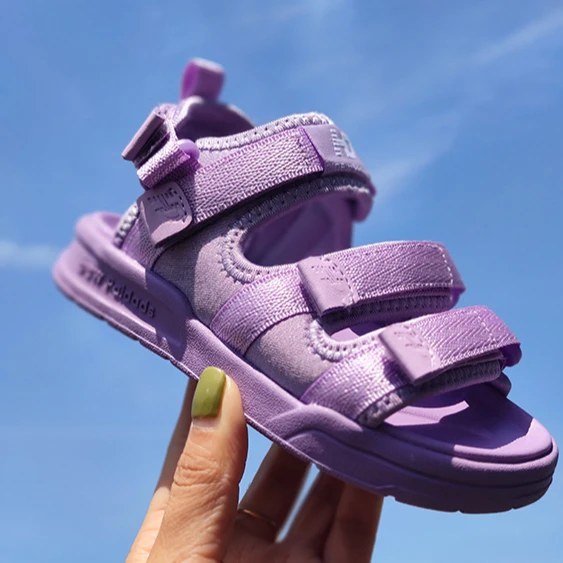Children summer beach sandals 2021 cool boys girls genuine leather cowhide breathable flat sandals baby soft shoes
Children summer beach sandals 2021 cool boys girls genuine leather cowhide breathable flat sandals baby soft shoes