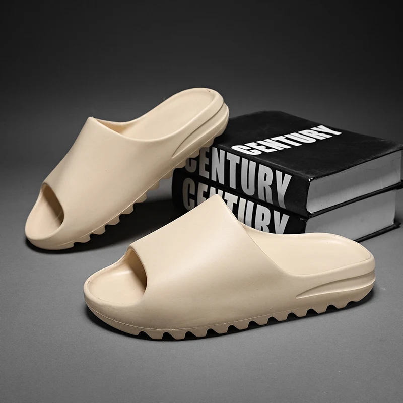 2021 New fashion Women Men Designer Indoor Outdoor Shoes Fashion Flat Slide Slippers Latest Models of eva shoes men slipper
2021 New fashion Women Men Designer Indoor Outdoor Shoes Fashion Flat Slide Slippers Latest Models of eva shoes men slipper