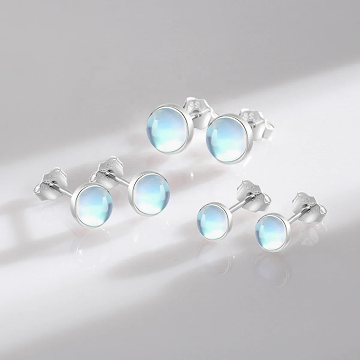 Wholesale 2023 Korean Fashion Fine Jewelry Moonstone Hypoallergenic 925 Sterling Silver Stud Earrings for Women
Wholesale 2023 Korean Fashion Fine Jewelry Moonstone Hypoallergenic 925 Sterling Silver Stud Earrings for Women