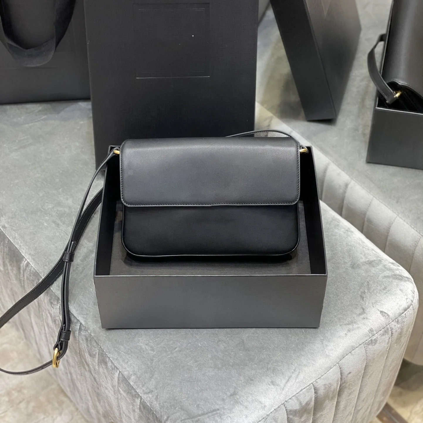 Luxury Handbags women Leather bags designer High Quality Shoulder Bag 2019 of Women Premium famous brands Female, Many colors
Luxury Handbags women Leather bags designer High Quality Shoulder Bag 2019 of Women Premium famous brands Female, Many colors