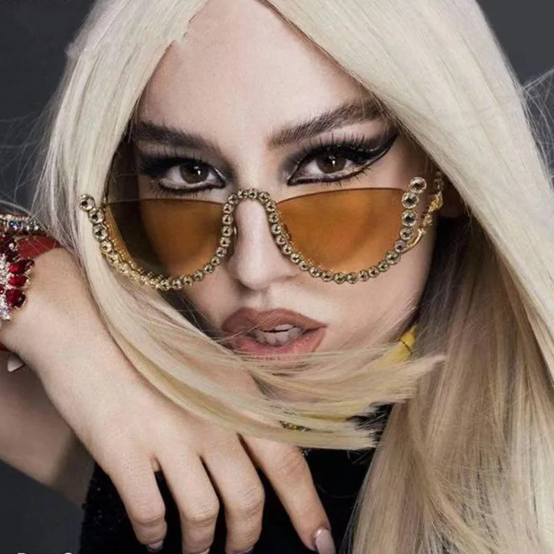 2022 Luxury rhinestone metal sunglasses half frame bling diamond women shades vintage crystal sunglasses, Picture shown
2022 Luxury rhinestone metal sunglasses half frame bling diamond women shades vintage crystal sunglasses, Picture shown