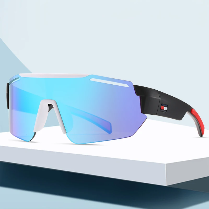 2021 designer one piece of windproof fashion rimless sports women PitViper oversized cycling sunglasses 2021 for men
2021 designer one piece of windproof fashion rimless sports women PitViper oversized cycling sunglasses 2021 for men