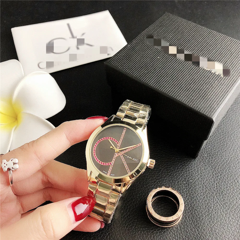 2021 fashion trend quartz watch ladies fast shipping luxury brand ladies watch with frame 8302CZ
2021 fashion trend quartz watch ladies fast shipping luxury brand ladies watch with frame 8302CZ