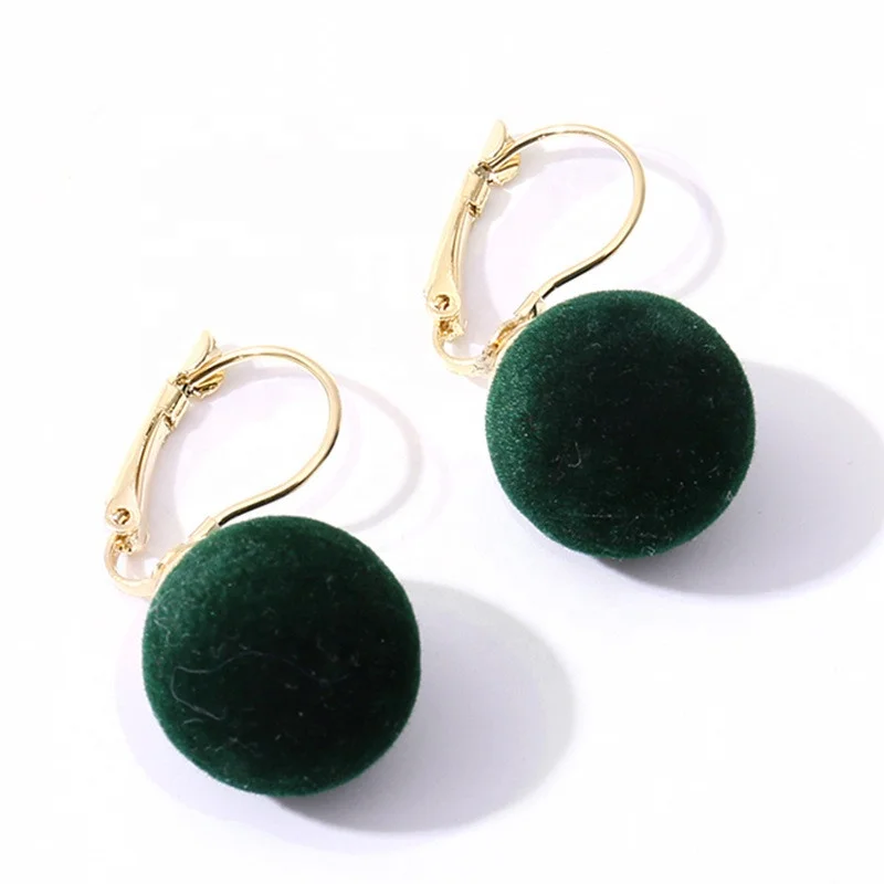 New Harajuku Vintage Velvet Earrings For Girls Sweet Cute Love round Hairball Earrings Love Jewelry Wholesale Gift
New Harajuku Vintage Velvet Earrings For Girls Sweet Cute Love round Hairball Earrings Love Jewelry Wholesale Gift