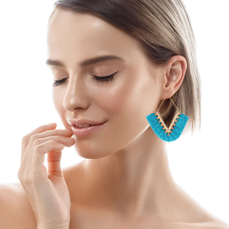 Fashion Women Jewelry Geometric V Shaped Bohemian Ethnic Cotton Fringe Tassel Clip On Earrings For Party
Fashion Women Jewelry Geometric V Shaped Bohemian Ethnic Cotton Fringe Tassel Clip On Earrings For Party