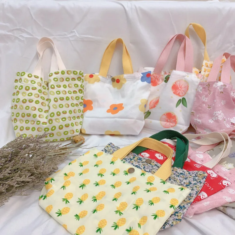 Ins cute mini floral fruit custom logo print flower tote bag cotton canvas Portable Reusable mommy picnic bag, Dyeing base on pms color
Ins cute mini floral fruit custom logo print flower tote bag cotton canvas Portable Reusable mommy picnic bag, Dyeing base on pms color