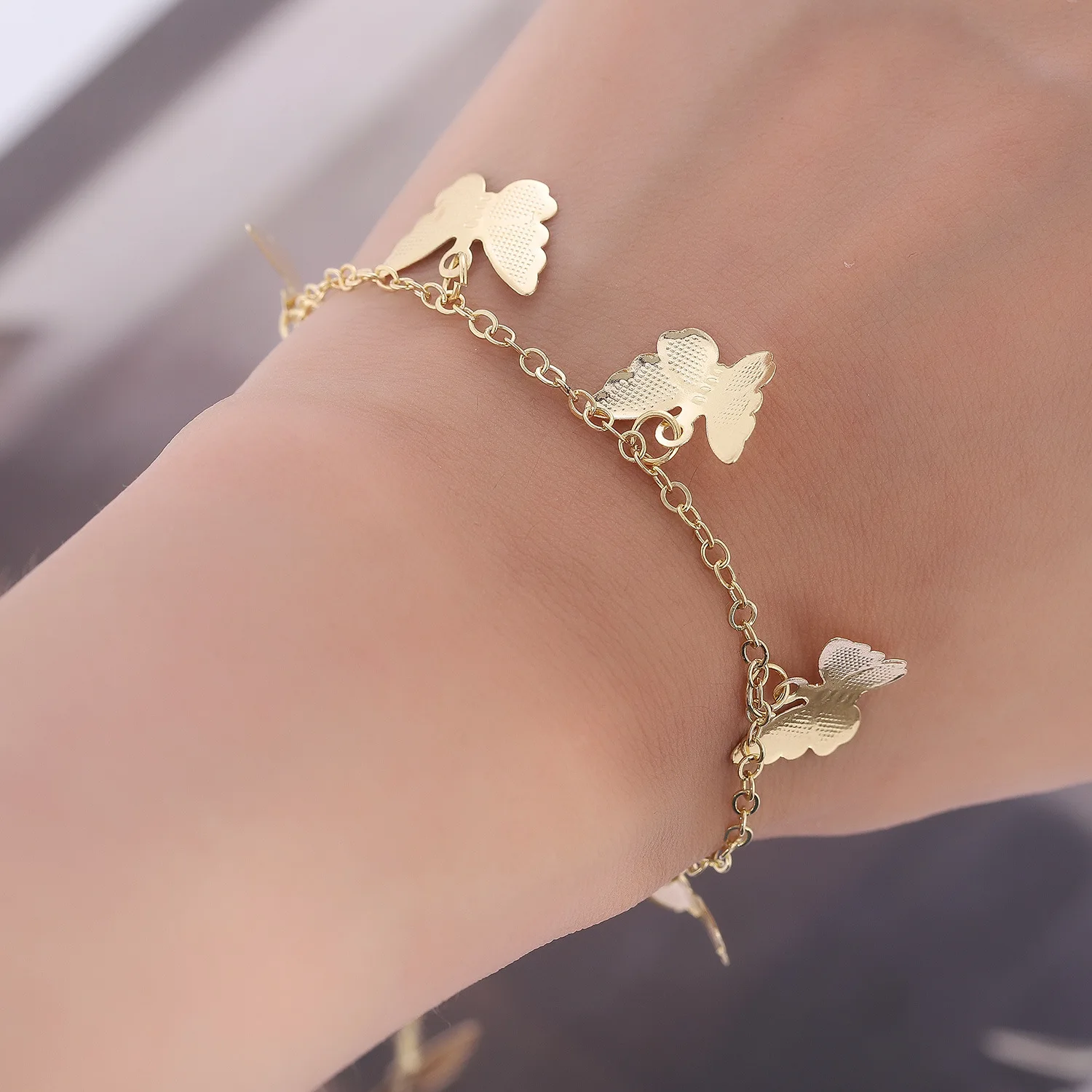 New Fashion Butterfly Bracelet For Women Metal Gold Color Chain Ankle Bracelet 2020 Bohemian Foot Jewelry, 1 colors available
New Fashion Butterfly Bracelet For Women Metal Gold Color Chain Ankle Bracelet 2020 Bohemian Foot Jewelry, 1 colors available