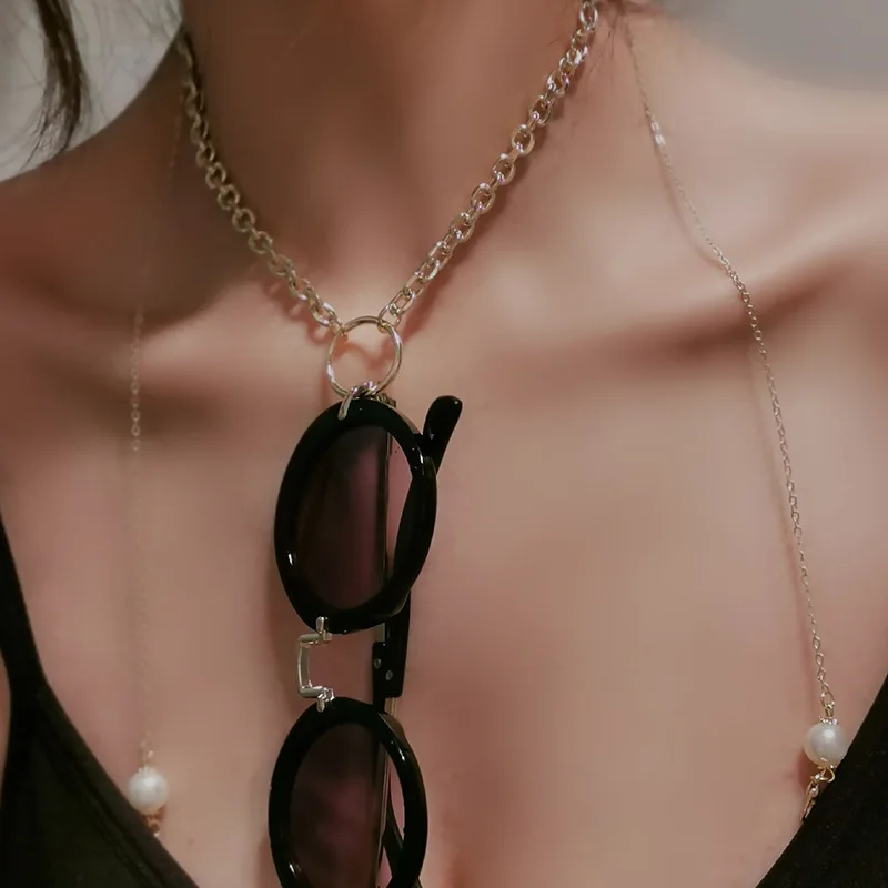 Hip Hop Multi-Use Sunglasses Chain Pearl Metal Gold Calvin Chain Punk Sunglasses Strap, As pic
Hip Hop Multi-Use Sunglasses Chain Pearl Metal Gold Calvin Chain Punk Sunglasses Strap, As pic
